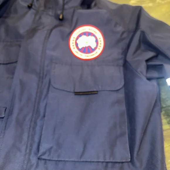 Beautiful new and blue Canada Goose Research Jacket - Picture 4 of 13